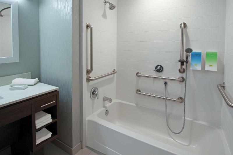 King Studio Suite - Mobility Access/Non-Smoking image 2