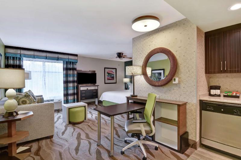 King Studio Suite - Non-Smoking image 4