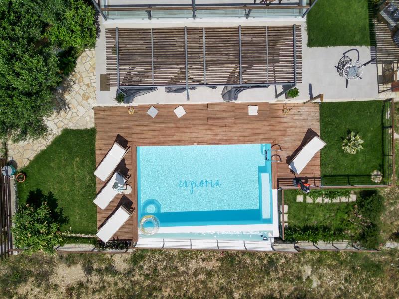 Two-Bedroom Villa image 4