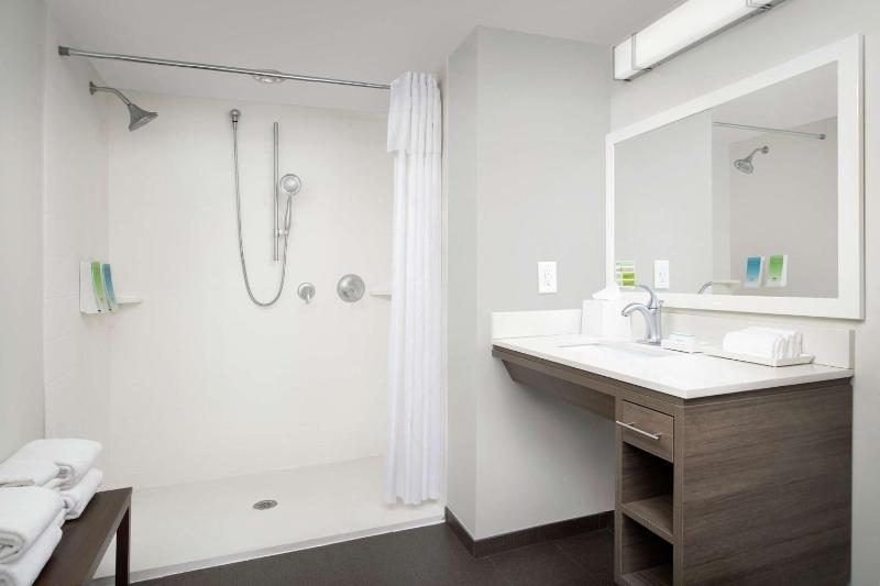 Home2 Suites by Hilton Atlanta Midtown - image 10