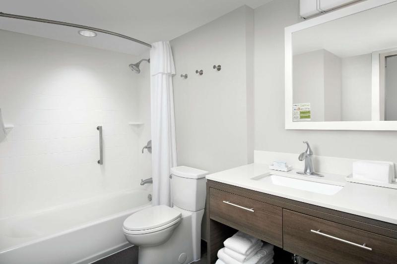 Home2 Suites by Hilton Atlanta Midtown - image 2
