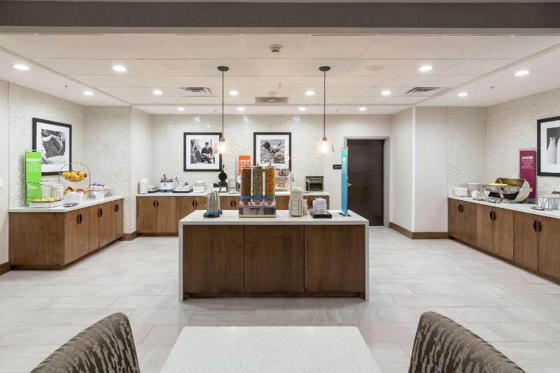 Hampton by Hilton Dallas East - image 29