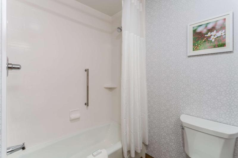 King Room image 3