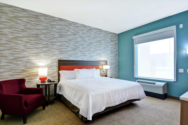 One-Bedroom King Suite - Non-Smoking image 1