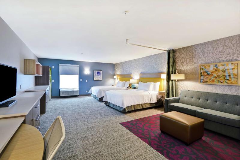Queen Studio with Two Queen Beds - Mobility Access/Non-Smoking image 3