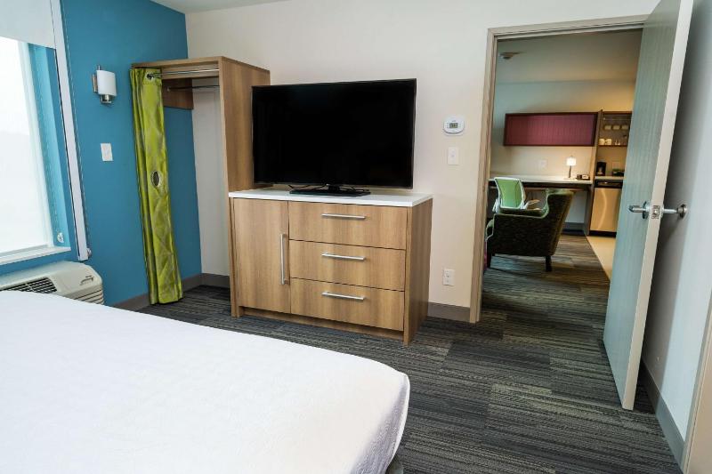 One-Bedroom King Suite - Non-Smoking image 3