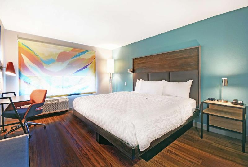 King Room image 1