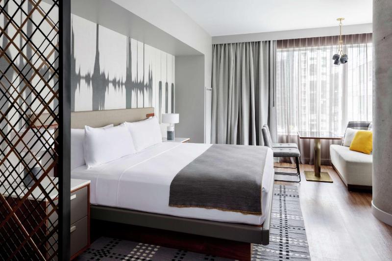 The Sound Hotel Seattle Belltown Tapestry Collection by Hilton - image 2