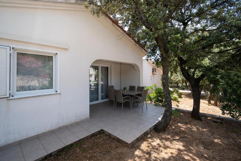 Two-Bedroom Apartment with Terrace image 3