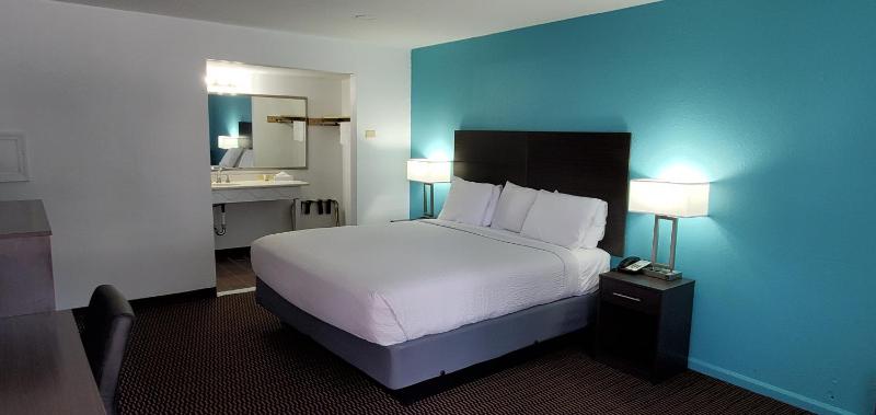 King Room - Pet Friendly/Non-Smoking image 1