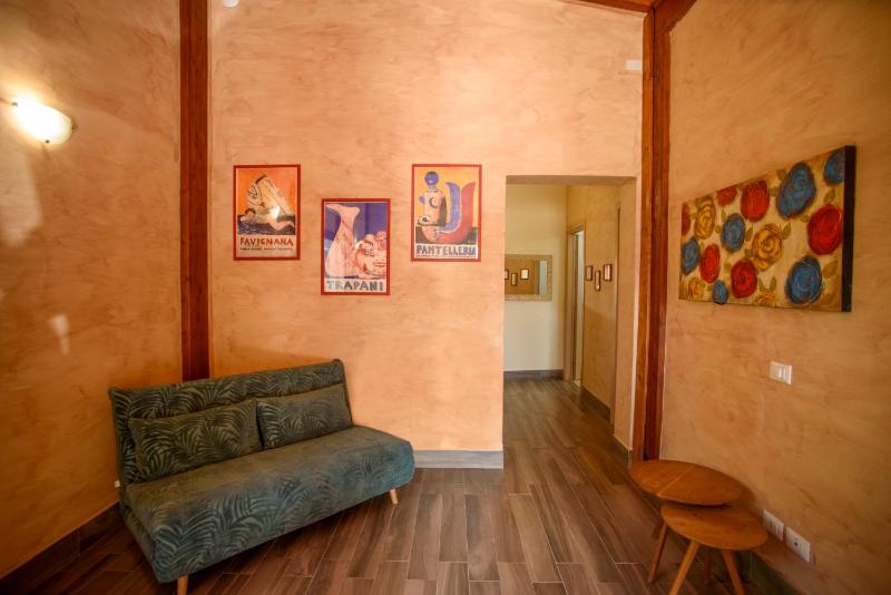 Superior Triple Room image 3