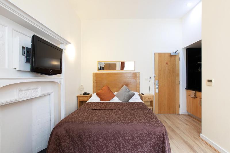 Executive Studio Suite image 3