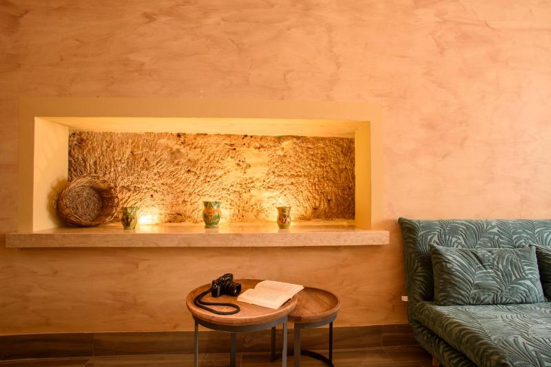 Superior Family Room image 4