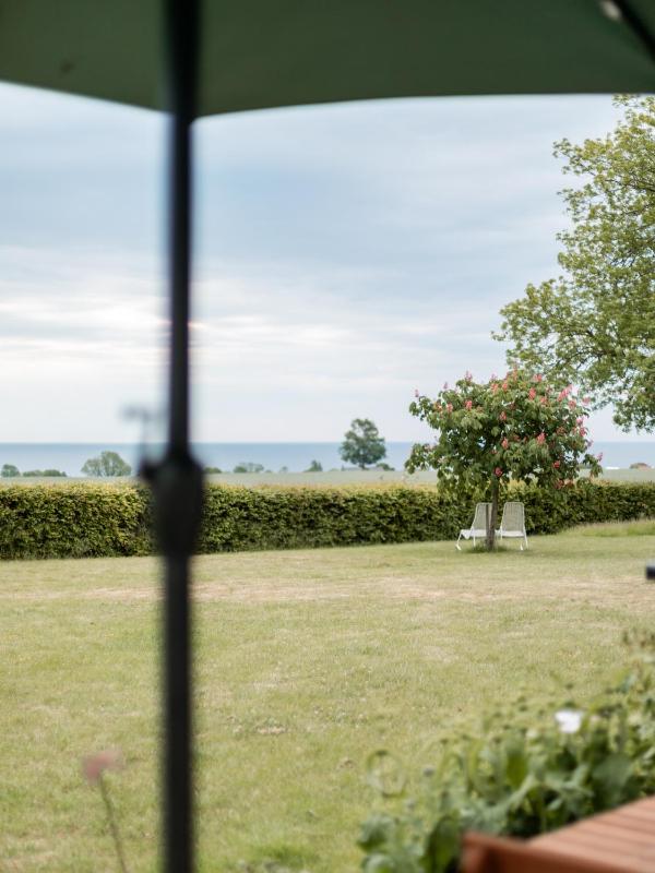 Double Room with Sea View image 1