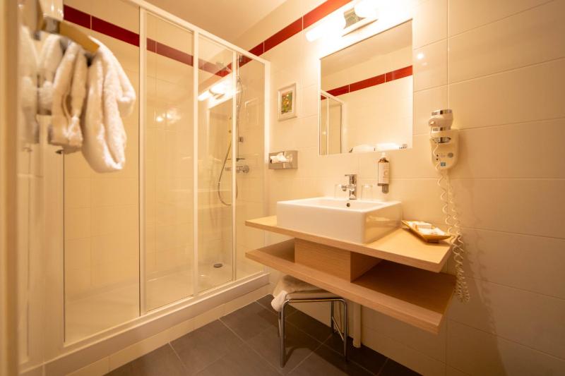 Superior Twin Room image 2