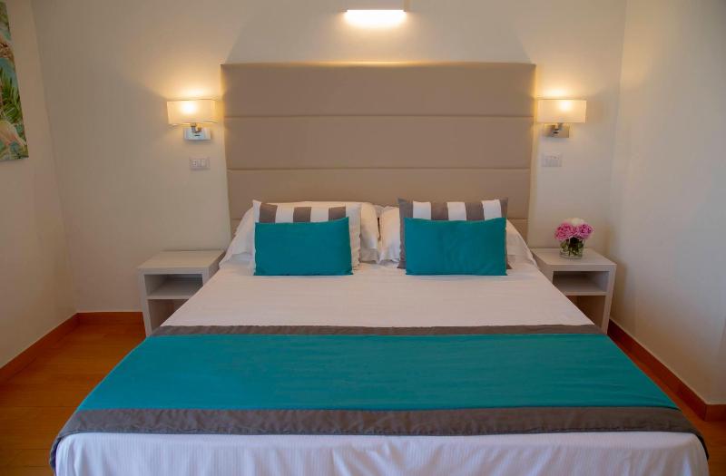 Switchable Room Option image 4