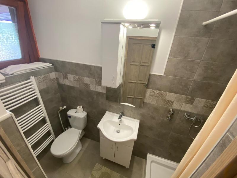 Deluxe Family Room image 3