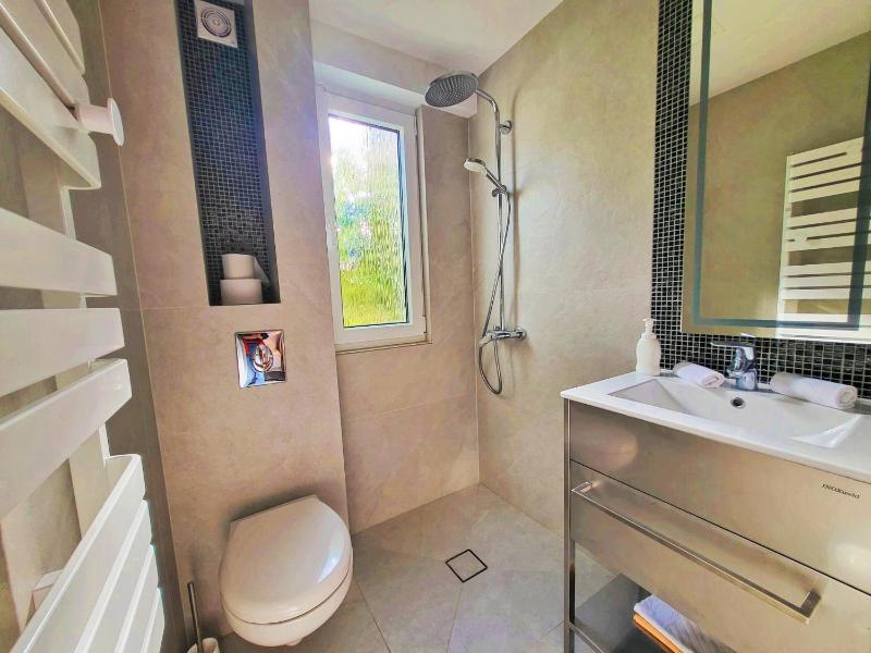 Dom Wypoczynkowy Oskar 250m od morza z sauną i jacuzzi - image 4