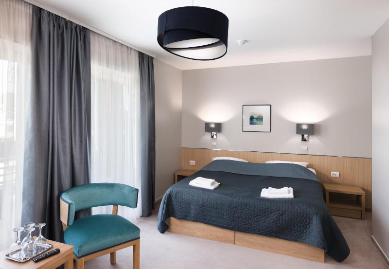 Superior Double Room with Balcony image 1