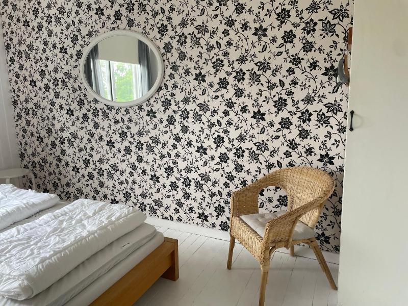 Double Room with Shared Bathroom image 4