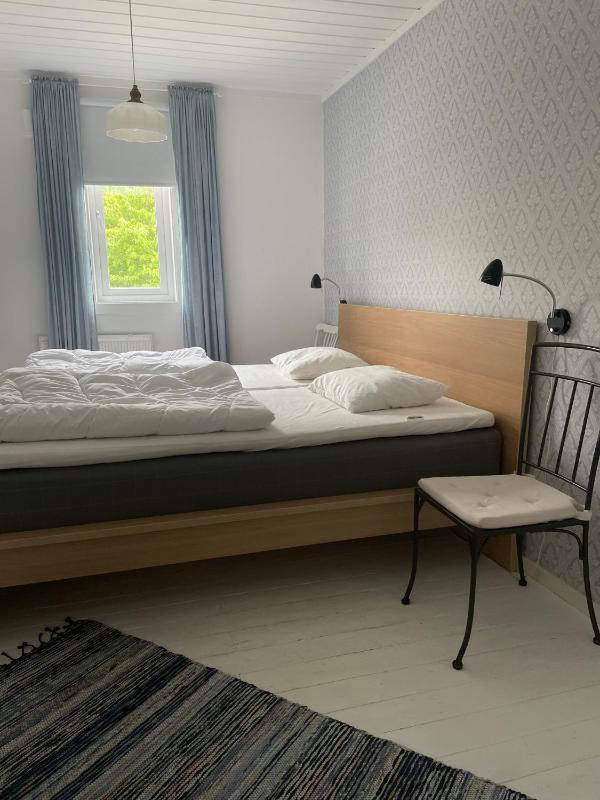 Double Room with Shared Bathroom image 3