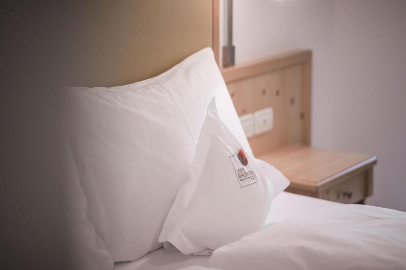 Double Room image 4
