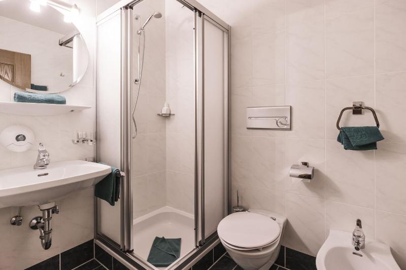 Double Room image 2