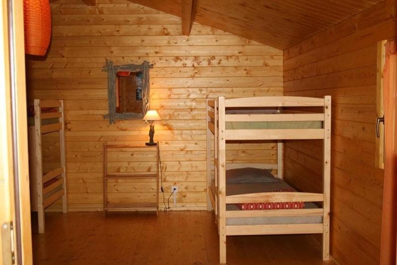 Bed in 8-Bed Mixed Dormitory Room image 1