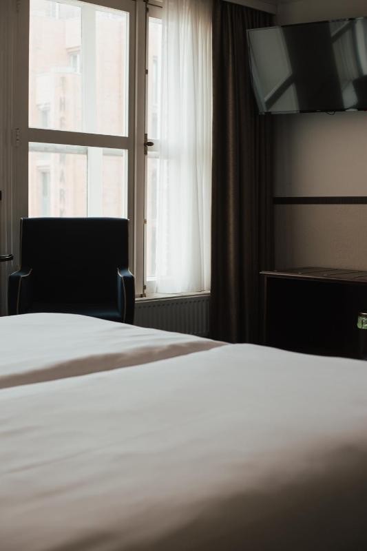 Standard Double or Twin Room image 1