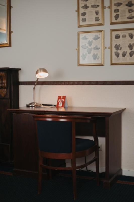 Deluxe Room image 4