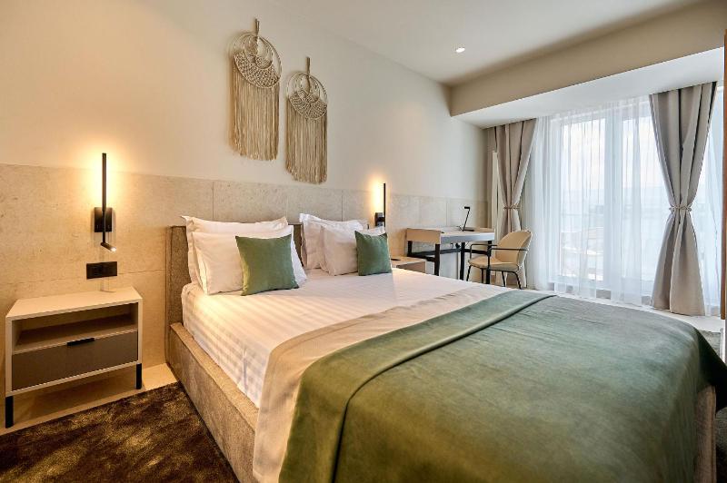 Alezzi Infinity Aparthotel & Spa - image 39