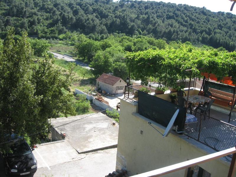 Apartment with Garden View image 3