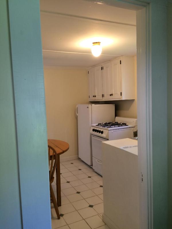 Two-Bedroom Cottage image 4