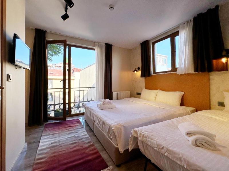 Sultan Pier Hotel - image 6