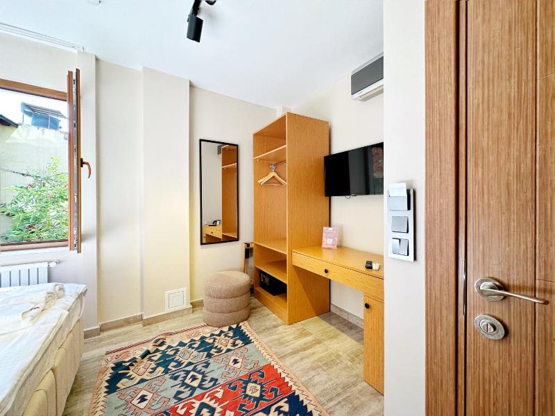 Sultan Pier Hotel - image 16