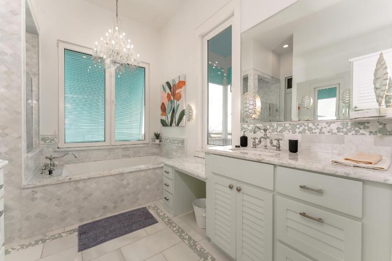 Casa Sirena - Private bayside home with pool home - image 49