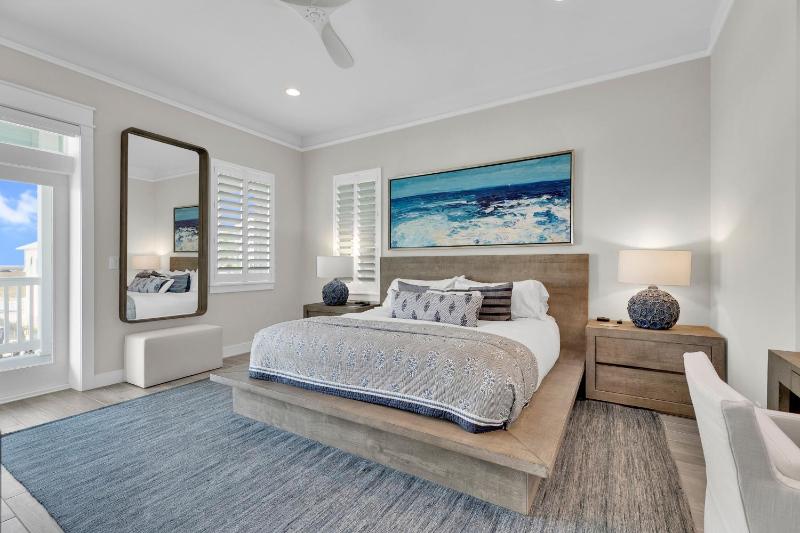 Kite One - Private bayside home with Pool and Hot Tub home - image 45