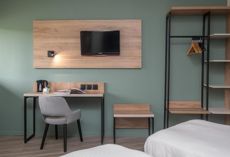 Double Room image 2