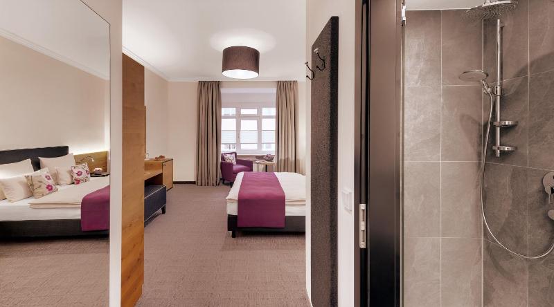 Alpenchic Deluxe Double Rooom image 3