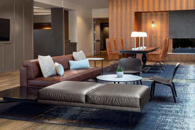 Courtyard by Marriott Seattle Downtown/Lake Union - image 2
