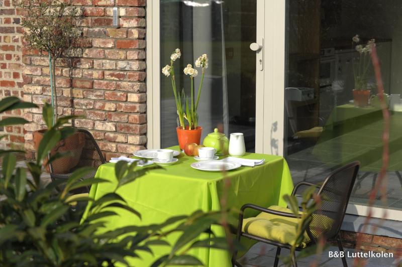 Apartment with Garden View image 4