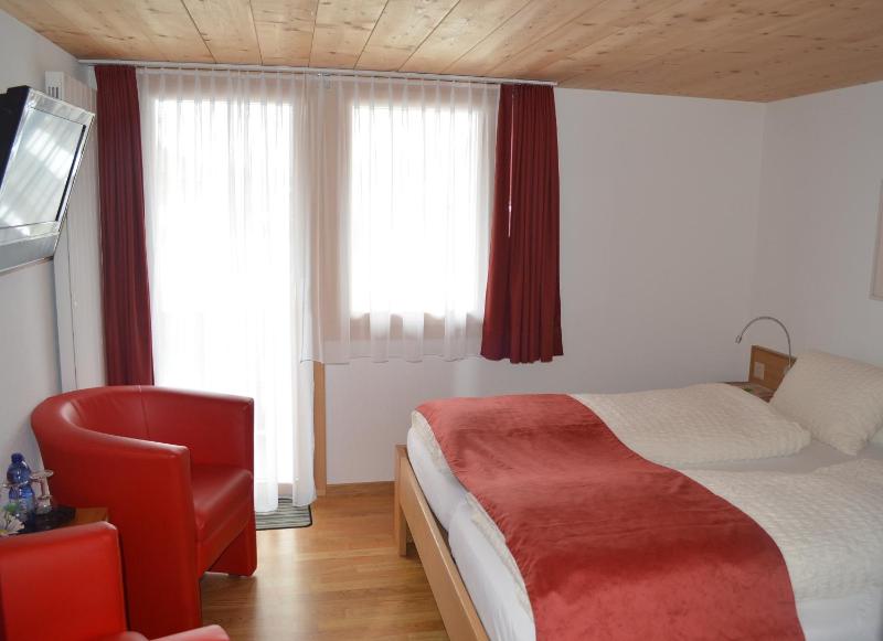 Double Room with Balcony image 4