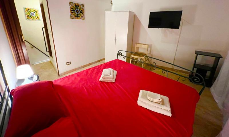 Etnea house Catania center - image 15