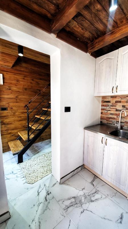 Coratina Cottage - image 8