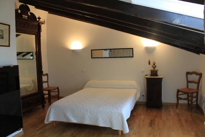 Attic Double Room with shower image 1