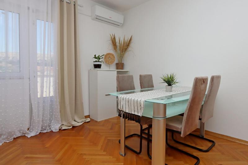 Seaside apartments with a swimming pool Pag - 6412 - image 44