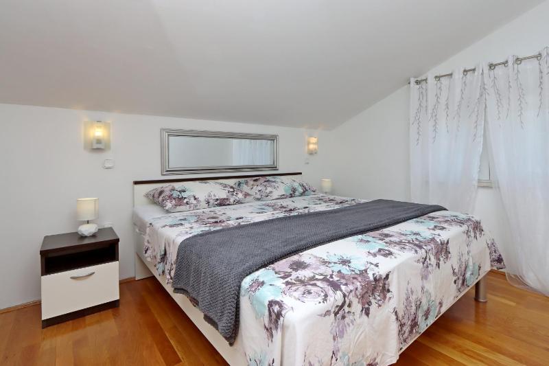 Seaside apartments with a swimming pool Pag - 6412 - image 33