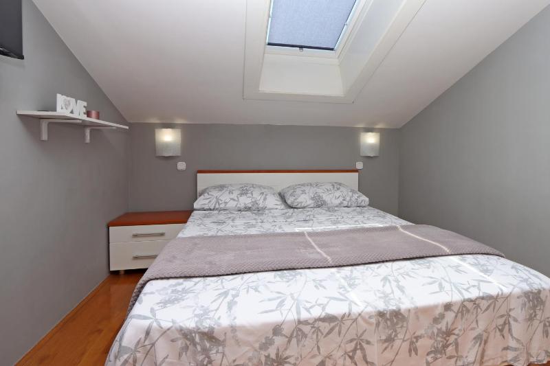 Seaside apartments with a swimming pool Pag - 6412 - image 26