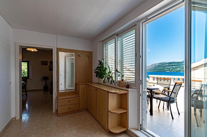 One-Bedroom Apartment with Terrace and Sea View image 2