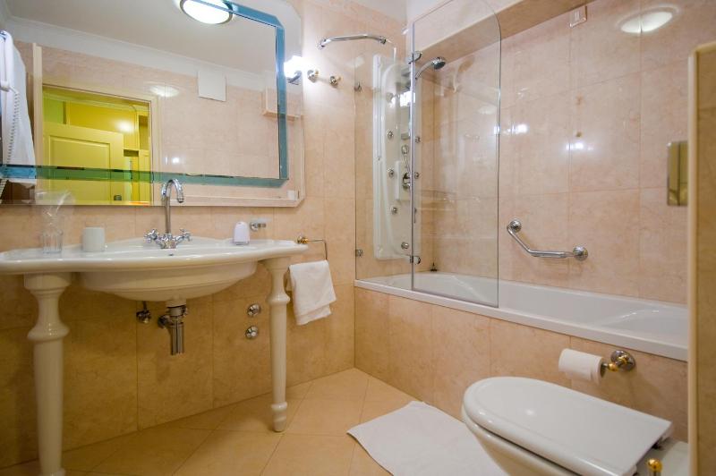 Luxury Studio Apartment with Balcony and Side Sea View image 2
